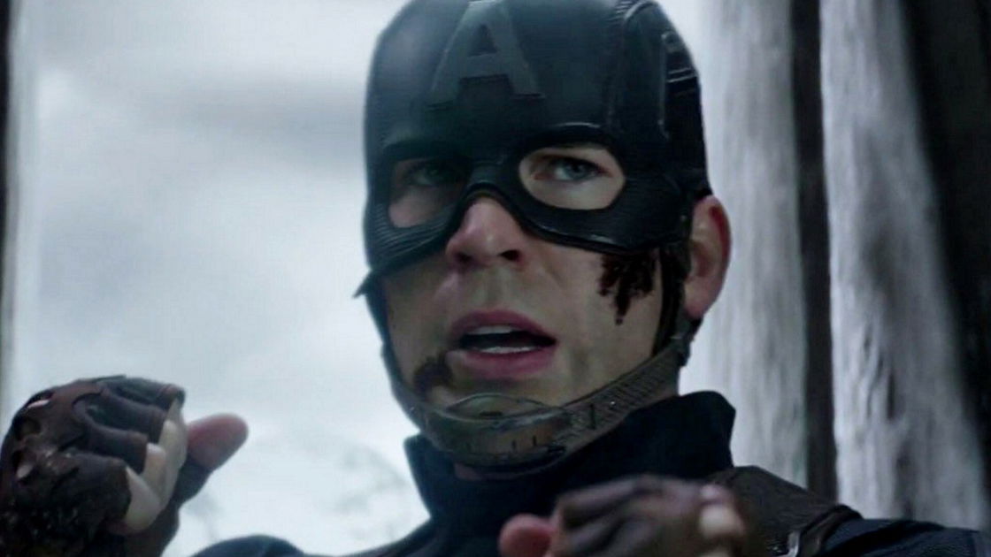 Copertina di Captain America: un video mostra tutti (ma proprio tutti) i pugni incassati nel MCU
