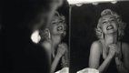 Szőke, a Marilyn Monroe-ról szóló film szürreális élmény [SZEMLE]