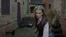 Copertina di Ecco il primo scoppiettante trailer di Enola Holmes 2 [VIDEO]