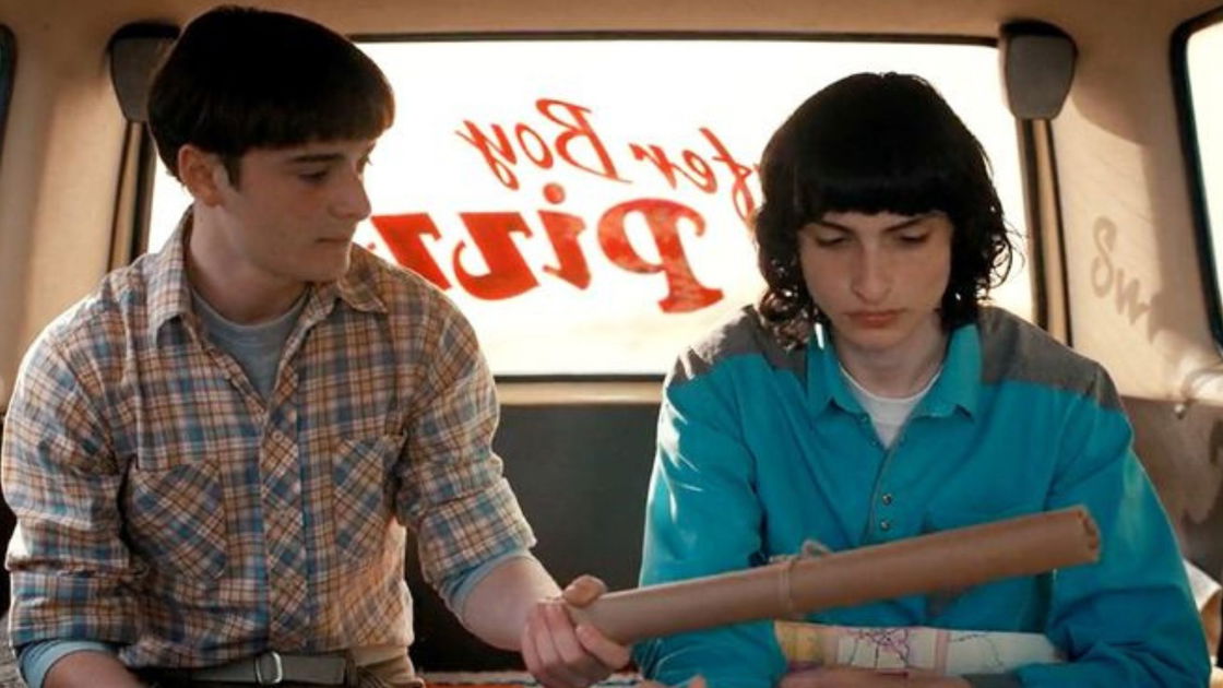 Copertina di Star di Stranger Things contro il suo personaggio: "Un idiota"