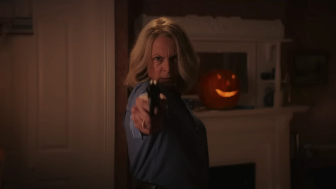 Copertina di Halloween Ends, il primo trailer mette contro Michael e Laurie