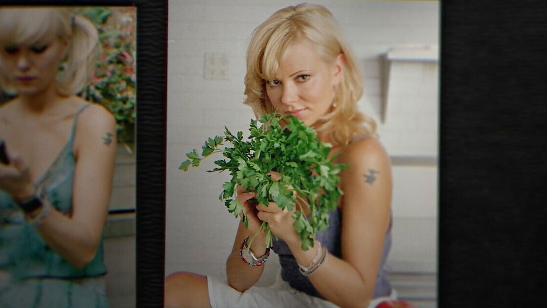 Portada de The True Story Behind Bad Vegan: Fame, Fraud and Fugitives, la serie sobre crímenes reales de Netflix