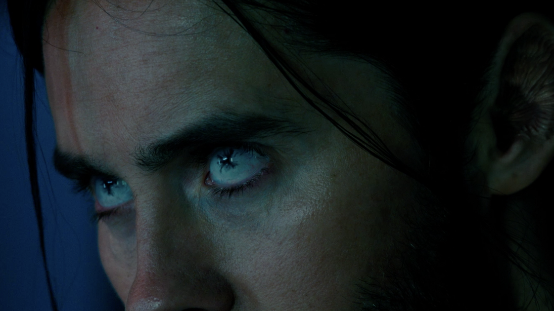 Copertina di Morbius, Jared Leto rimaneva sulla sedia a rotelle anche per andare in bagno e rimanere calato nel personaggio