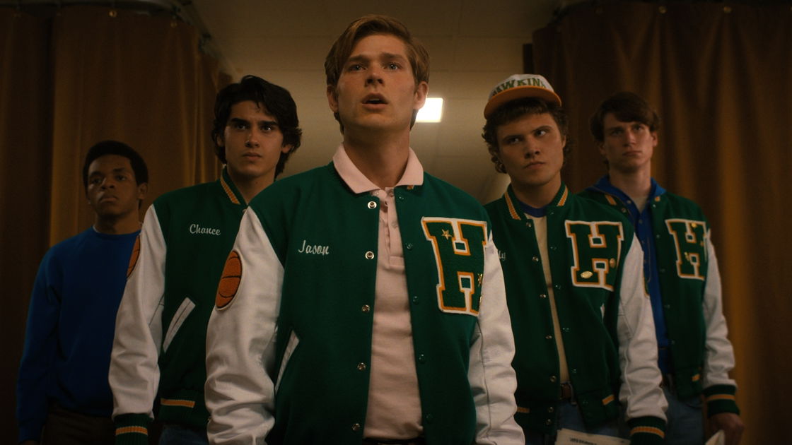 Copertina di Stranger Things 4, la morte di un personaggio anticipata nell'episodio 2