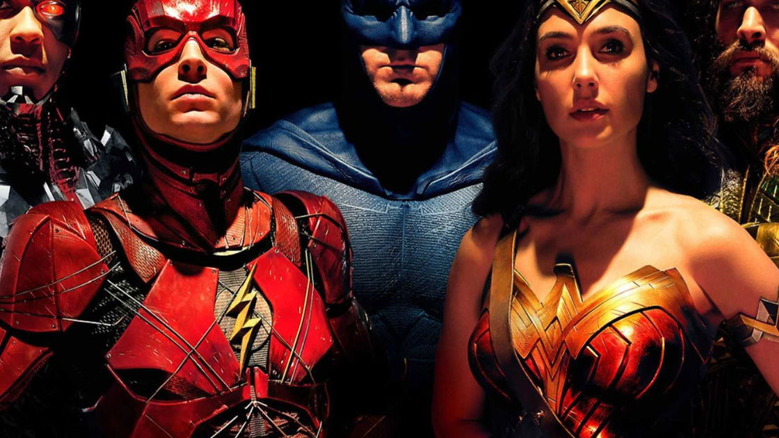 Copertina di Zack Snyder's Justice League, il regista e gli attori di nuovo sul set (e Ray Fisher?)