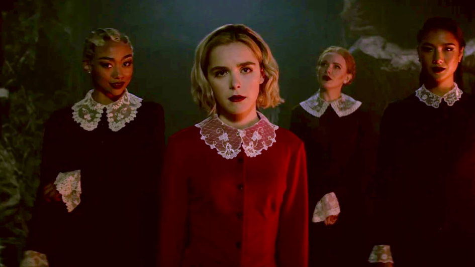Copertina di Sabrina si accorda col Tempio Satanico: i termini del patto sono top-secret
