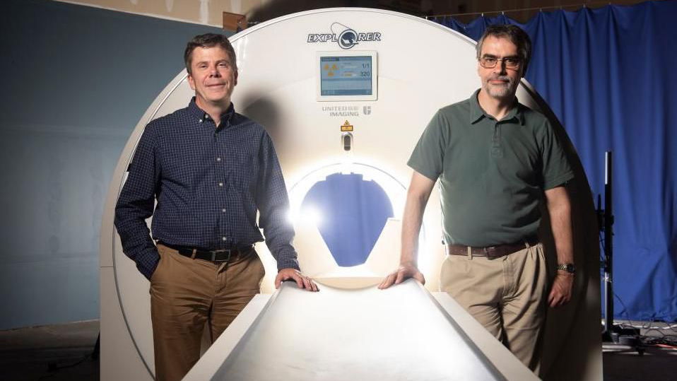 Copertina di EXPLORER, il primo scanner 'total body' della storia dell'uomo
