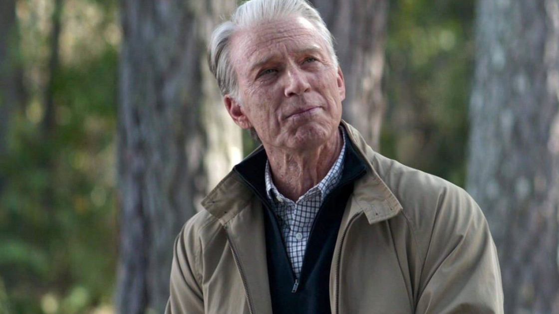 Το εξώφυλλο του In the Beginning, τον Old Steve Rogers δεν έπρεπε να υποδυθεί ο Chris Evans