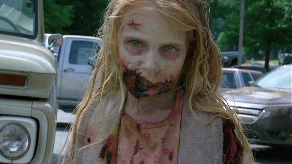 Copertina di The Walking Dead: Robert Kirkman svela l'origine del virus zombie