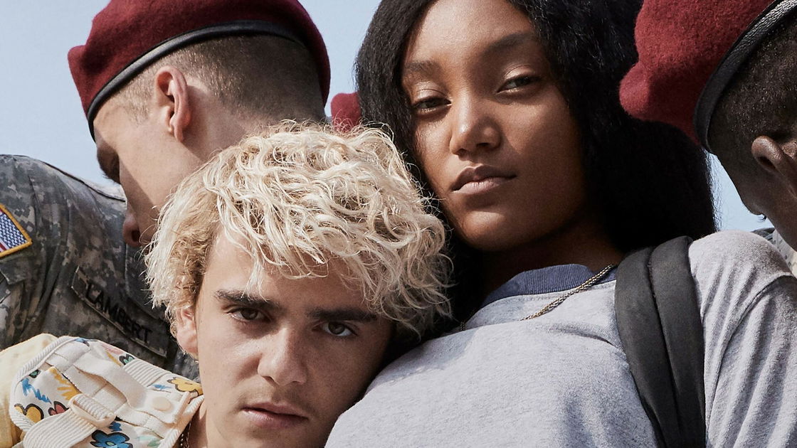 Copertina di We Are Who We Are: il nuovo trailer della serie in arrivo a ottobre