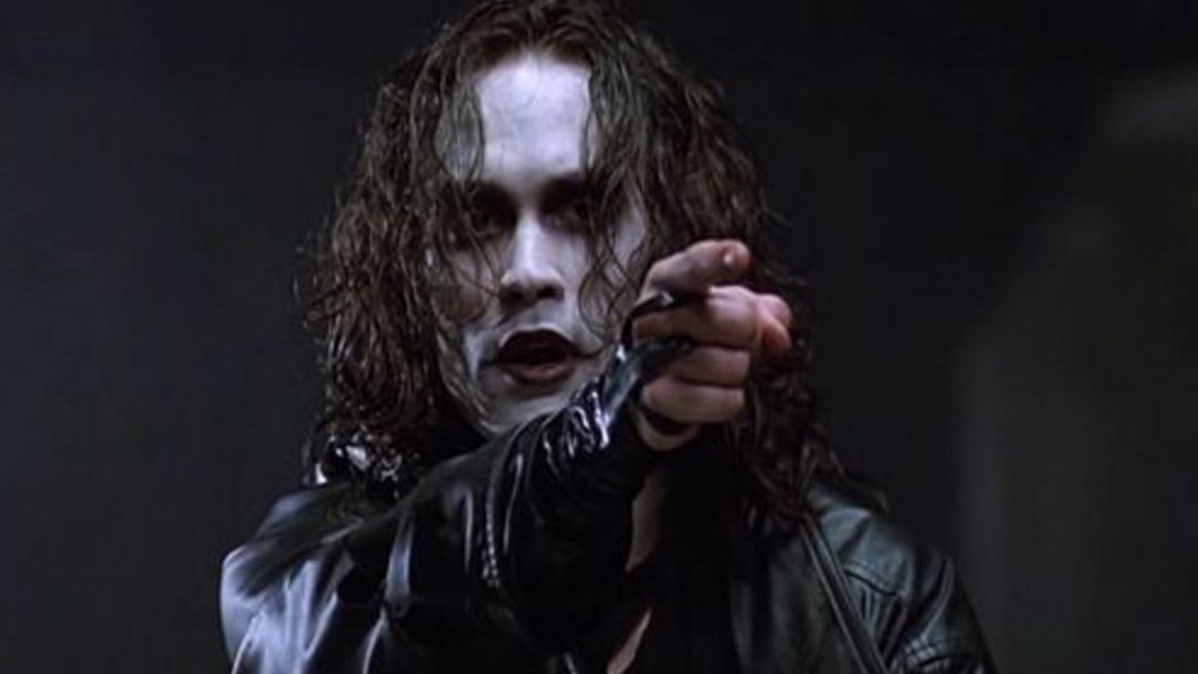 Copertina di Il Corvo: il regista Alex Proyas contro il reboot