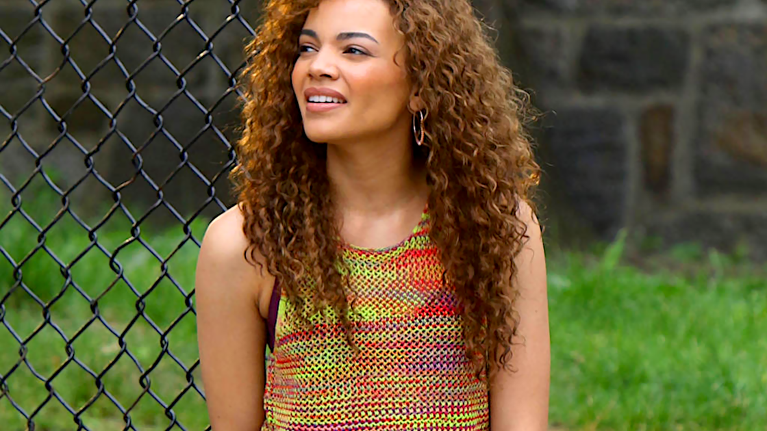Copertina di Leslie Grace sarà Batgirl: cosa sappiamo finora del film DC/Warner