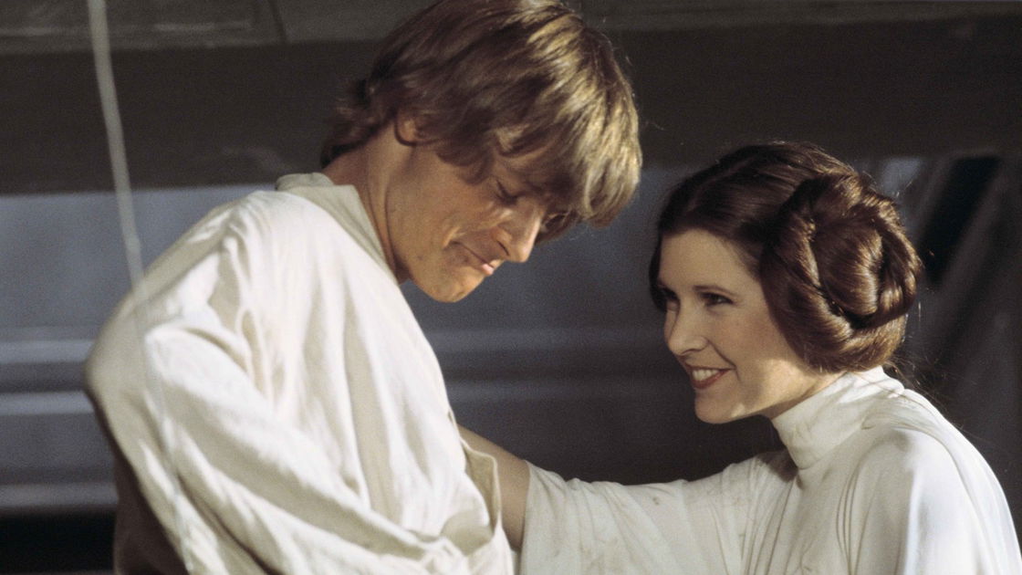 Copertina di Mark Hamill ricorda la sua amica Carrie Fisher in una toccante lettera tributo