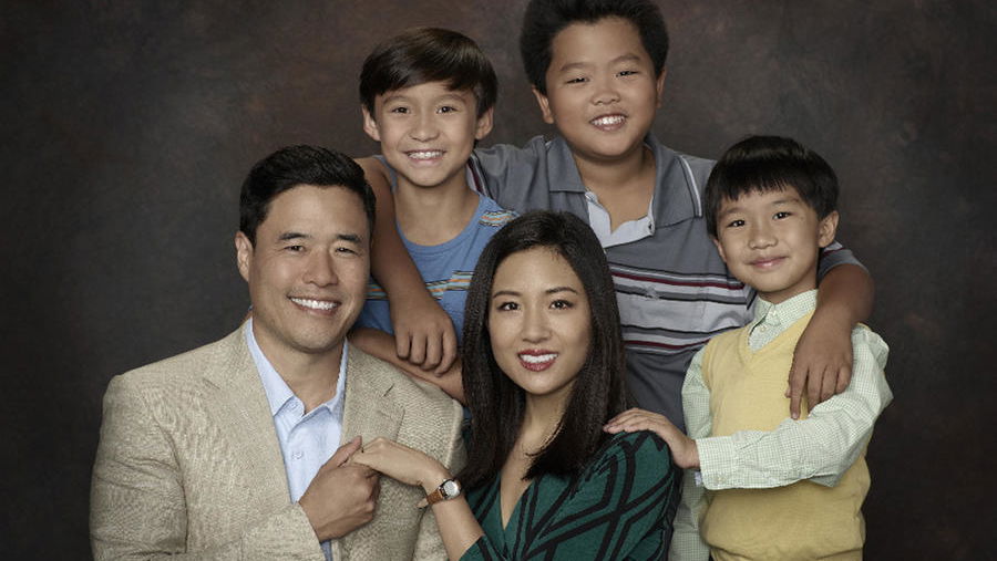 Copertina di Fresh off the Boat rinnovata per la quarta stagione: ABC la promuove a pieni voti
