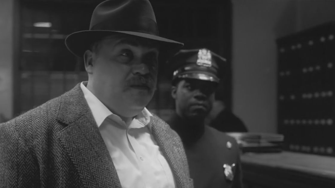Copertina di Watchmen: nell'episodio 6 spunta il padre di Donald Trump?!