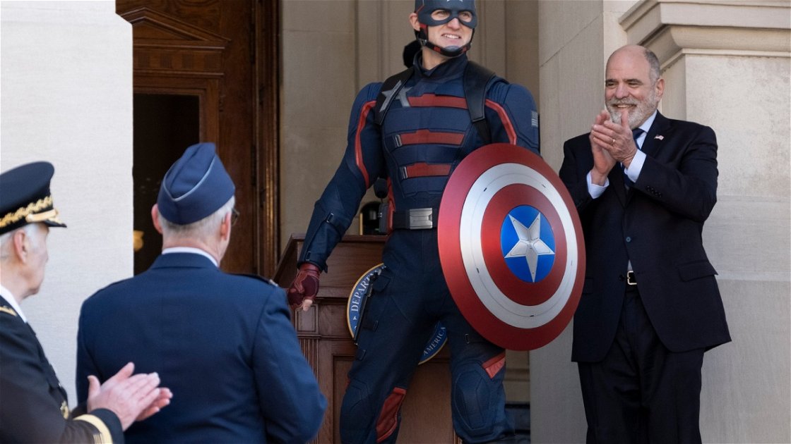 Copertina di Cosa aspettarsi da John Walker, il nuovo Captain America di The Falcon and the Winter Soldier