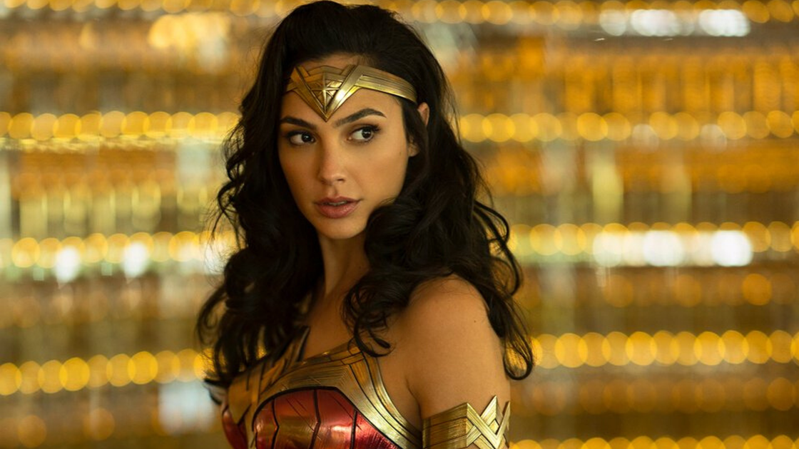 Copertina di Wonder Woman 1984 è il film che non meritiamo dopo un anno di digiuno di cinecomics