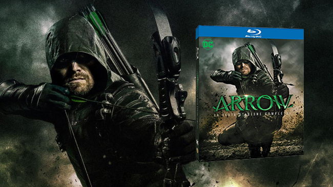 Copertina di Arrow - stagione 6, la recensione del cofanetto Blu-ray
