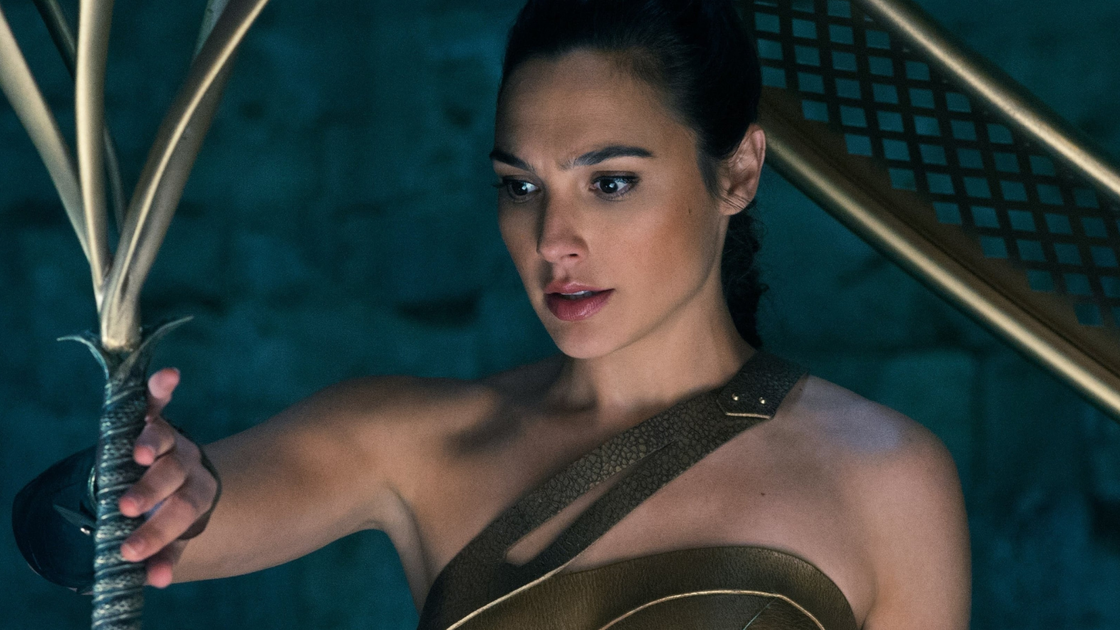 Copertina di Gal Gadot sarà protagonista di un nuovo franchise di spionaggio, sulle orme di 007 e Mission: Impossible