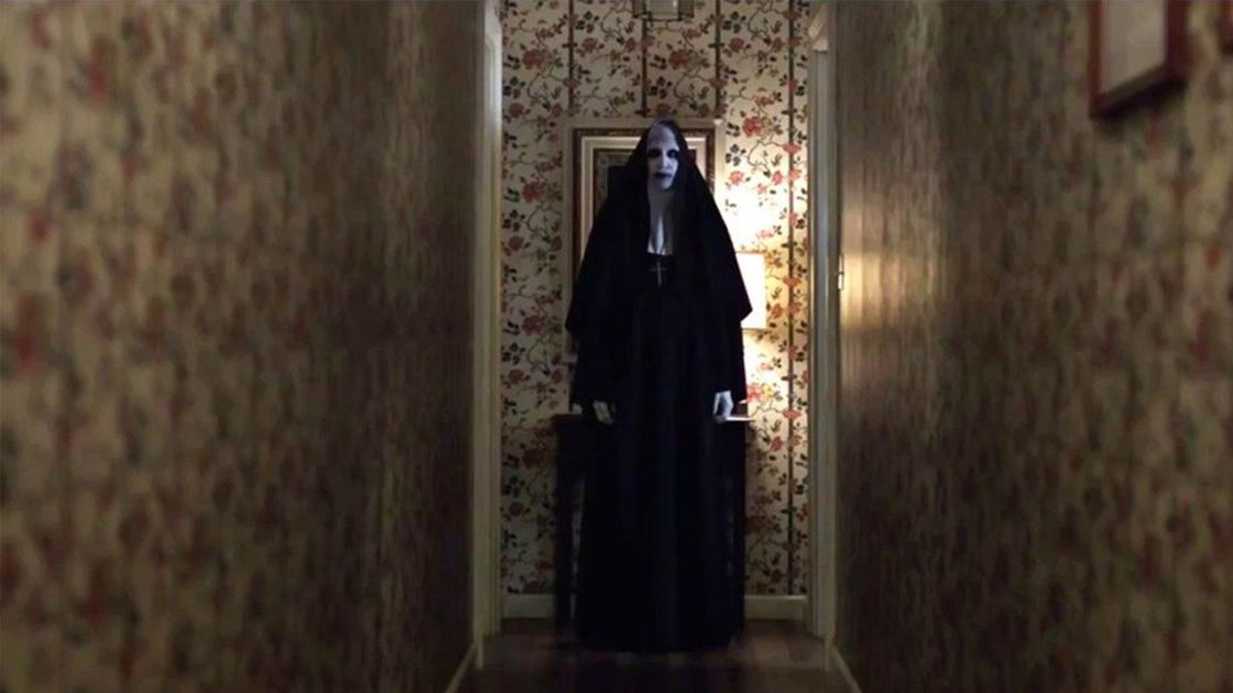 Copertina di The Conjuring: James Wan svela la forma originaria di Valak, il demone-suora