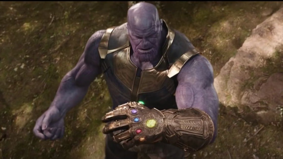 Copertina di Avengers: Infinity War, grave errore scovato dai fan Marvel [VIDEO]