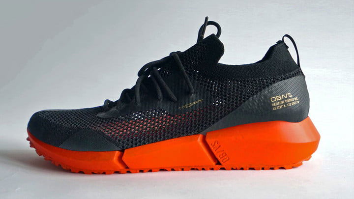 Copertina di Le scarpe speciali adatte a ogni condizione atmosferica