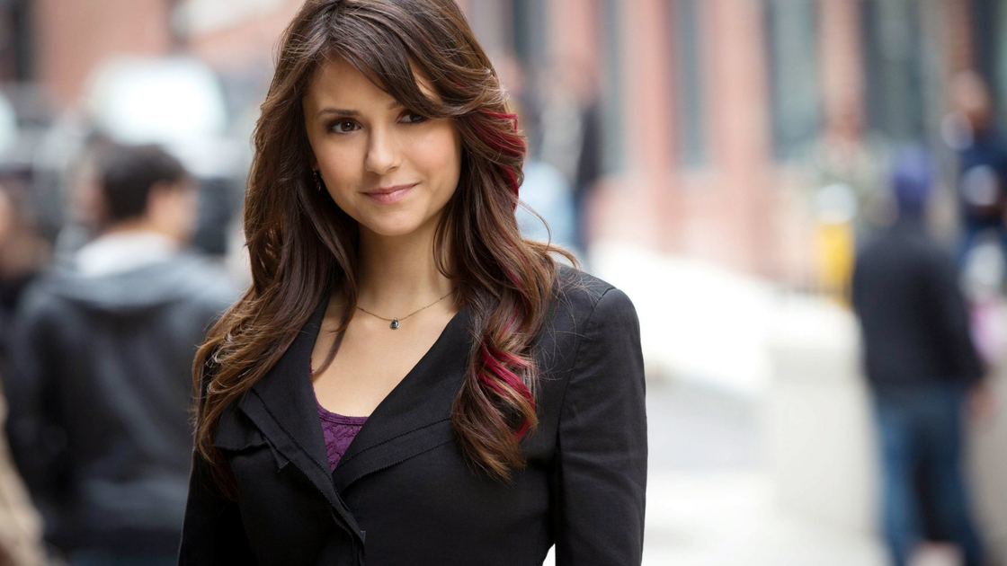 Copertina di L'orrendo provino di Nina Dobrev e le attrici che potevano interpretare Elena Gilbert
