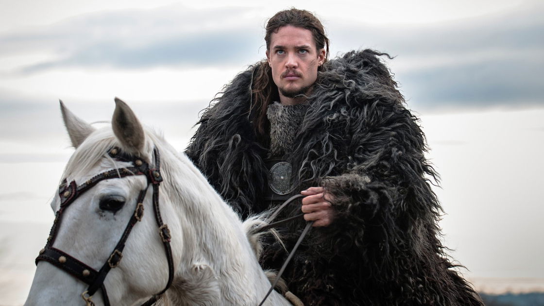 Copertina di The Last Kingdom: l'historical drama con Alexander Dreymon finirà con la stagione 5
