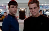 Copertina di Star Trek - Il Futuro ha Inizio, il cast del film di Abrams, e gli attori originali