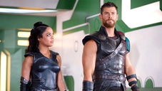 Copertina di Tessa Thompson si unisce a Chris Hemsworth nel nuovo Men in Black