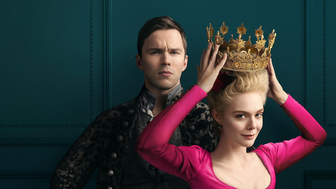 Εξώφυλλο του The Great, η κριτική της σειράς με την Elle Fanning και τον Nicholas Hoult