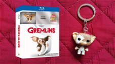 Gremlins Blu-ray Edition cover with Gizmo keychain, for adorable moments of terror
