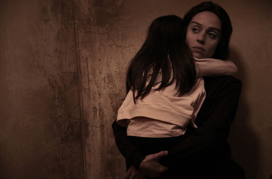 Copertina di Lea, la storia vera e il film TV con Vanessa Scalera a confronto