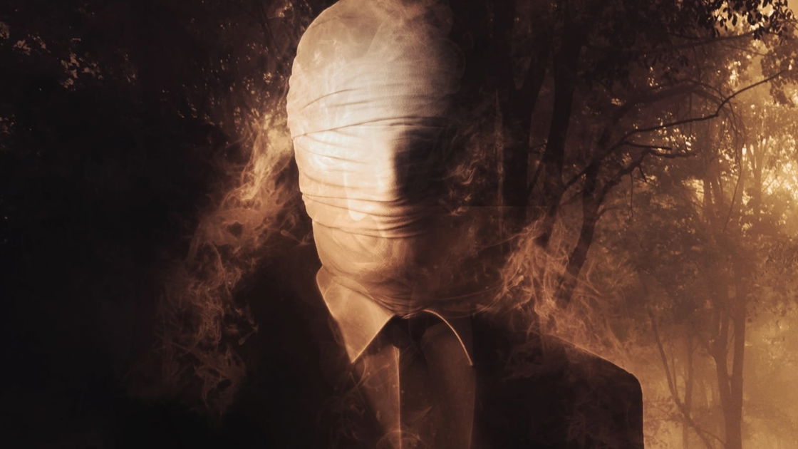 Copertina di Slender Man e la spettacolarizzazione della tragedia: le polemiche attorno al film creepypasta e le sue scene cancellate