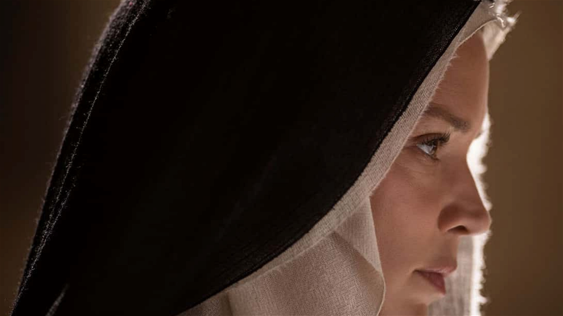 Copertina di Benedetta, il film di Paul Verhoeven che mischia religione ed erotismo