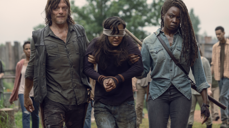 Copertina di The Walking Dead: gran successo per la stagione 10 su Rotten Tomatoes