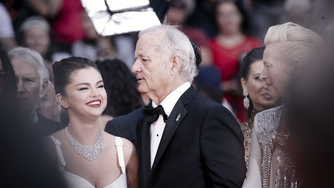 Copertina di The Dead Don't Die apre Cannes: il trailer red-band e le foto dal red carpet