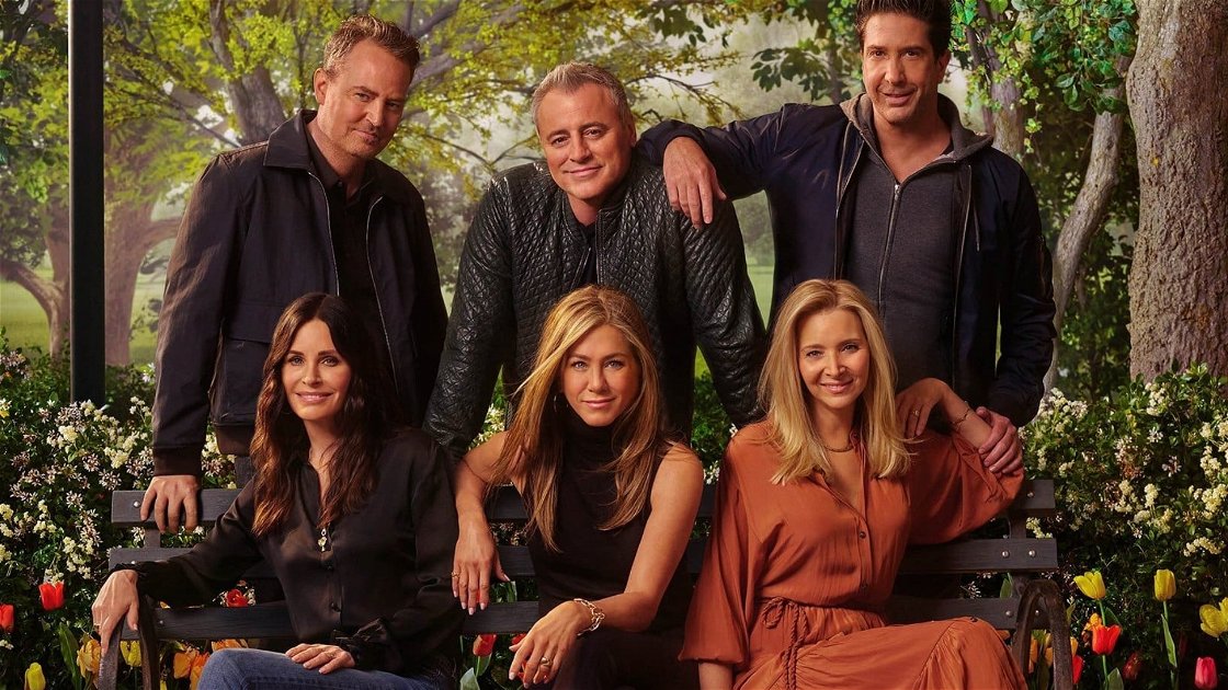 Cover of Friends: 8 μυστικά του sitcom που αποκαλύφθηκαν κατά τη διάρκεια του Reunion