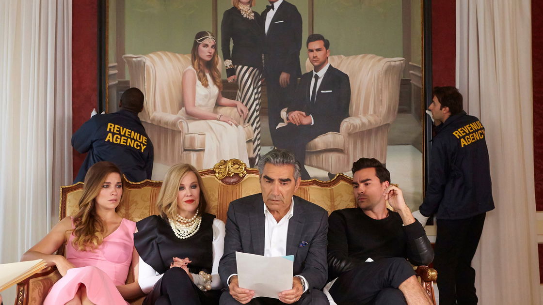 Copertina di Schitt's Creek, cosa devi sapere sulla serie che ha conquistato gli Emmy 2020