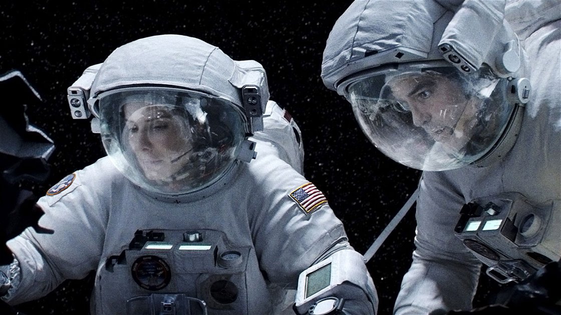 Copertina di Gravity, trama e cast del film con Sandra Bullock e George Clooney