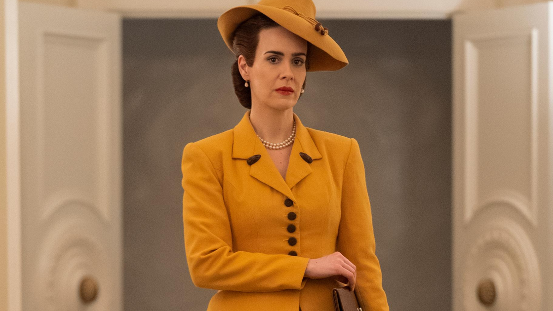 Copertina di Ratched, le prime immagini della serie Netflix di Ryan Murphy con Sarah Paulson, Sharon Stone e Cynthia Nixon