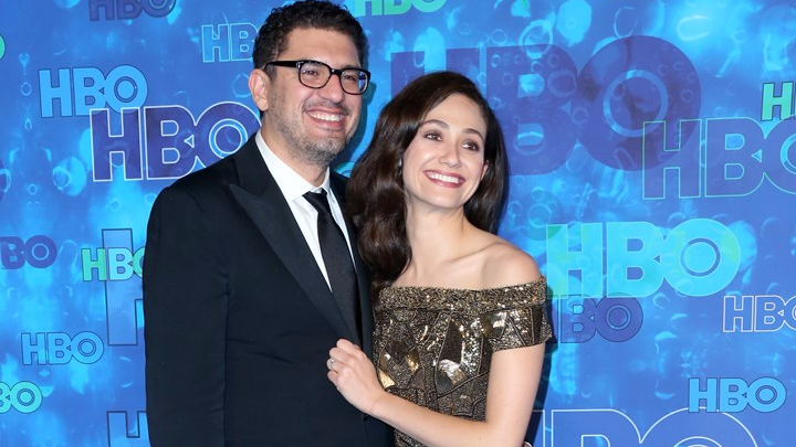 Copertina di Emmy Rossum di Shameless ha sposato Sam Esmail, creatore di Mr. Robot
