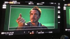 Copertina di Robert Downey Jr. condivide le foto dal dietro le quinte di 'quella' scena di Avengers: Endgame