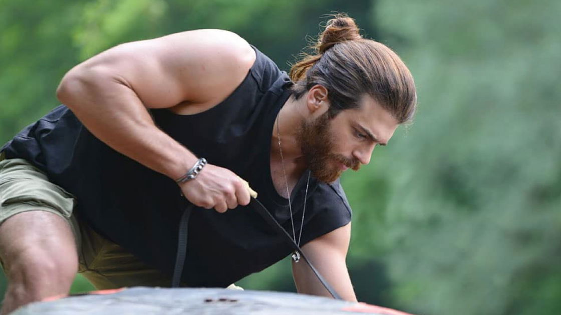 Copertina di Can Yaman e Luca Argentero insieme in un progetto su Sandokan