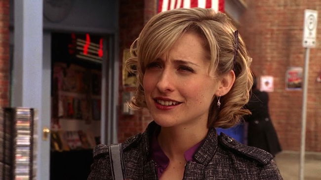 Copertina di La setta di schiave sessuali di Allison Mack: le attrici coinvolte e gli ultimi sviluppi