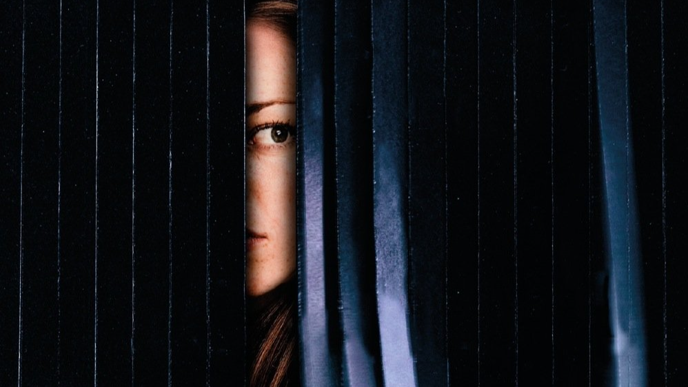 Copertina di Anatomy of a Scandal: la nuova serie antologica di Netflix