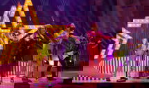 Copertina di Sanremo 2020: il cast de La mia banda suona il pop sul palco [VIDEO]