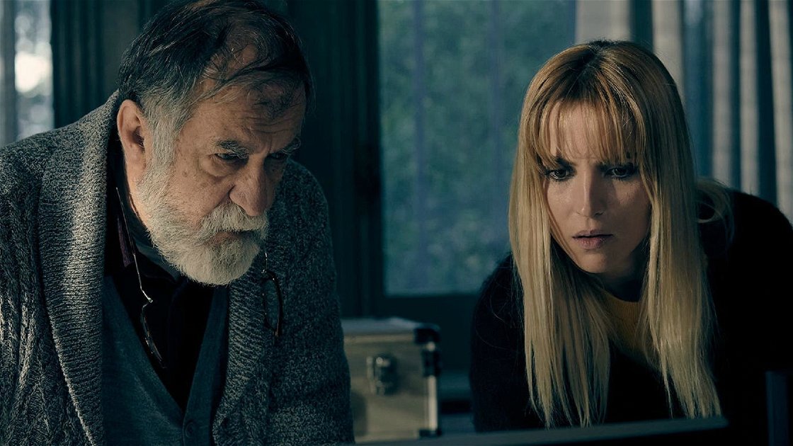 Copertina di Voces, tutto sul cupo film paranormale spagnolo di Netflix