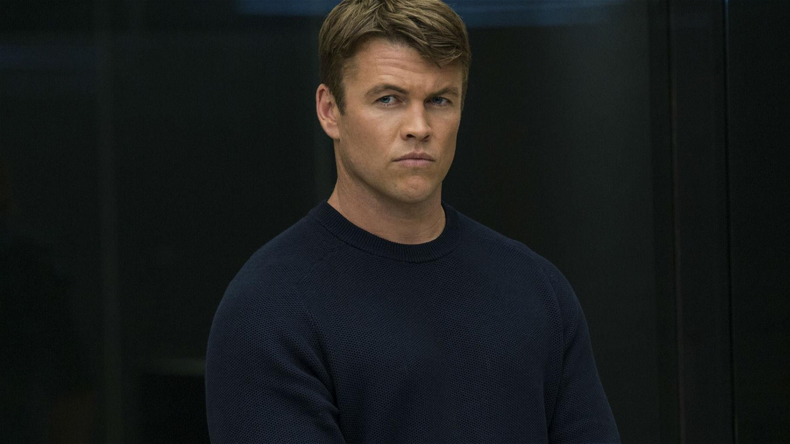 Copertina di Un infortunio a Luke Hemsworth ha cambiato la terza stagione di Westworld: "pensavo di venire licenziato" 