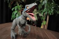 Copertina di Il raptor (robotico) che puoi addestrare come Chris Pratt in Jurassic World